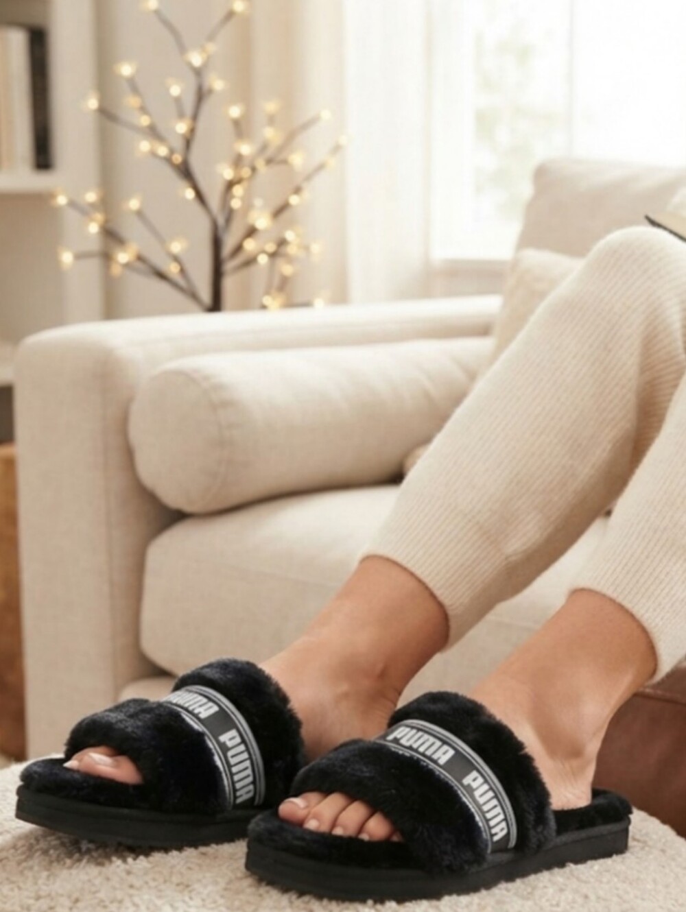 🖤NWOT Puma Fluffy Slide Slippers🖤